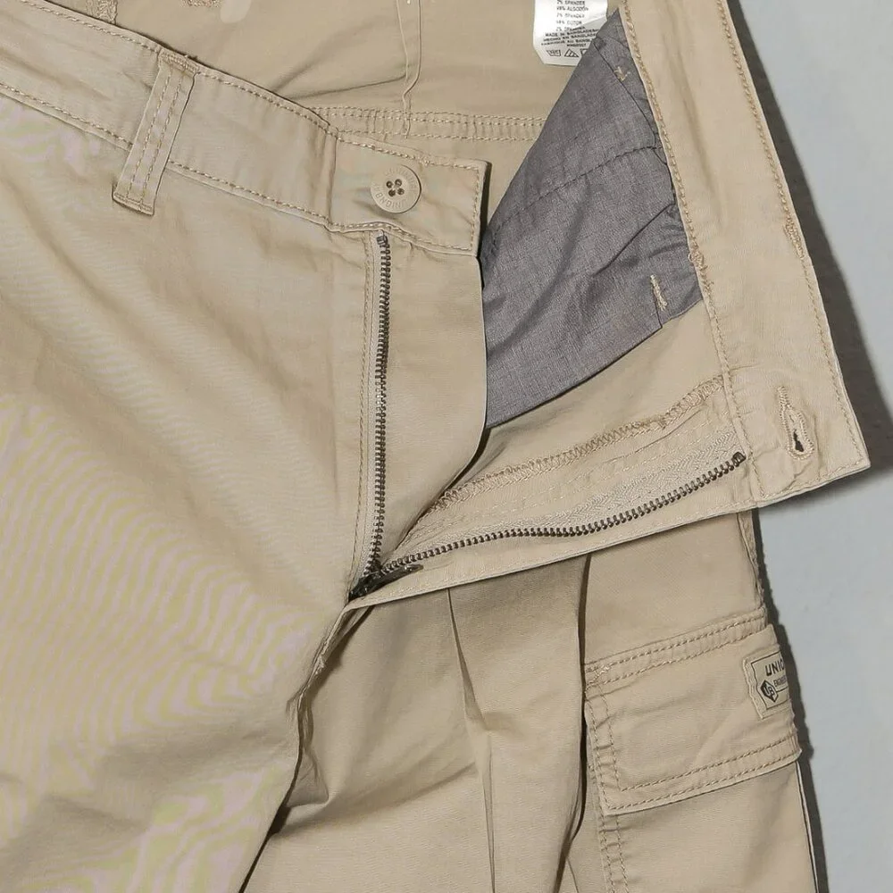 3 pairs‎ Blue, Tan , Gray Union Bay Men's Cargo Shorts.Price is for 3.